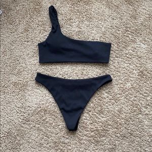 New without tag black bikini